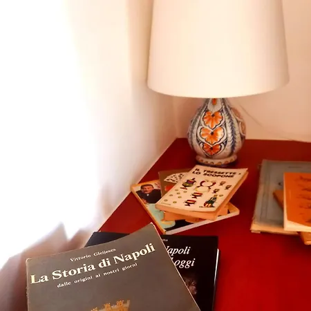 99 Scalini 4* נאפולי